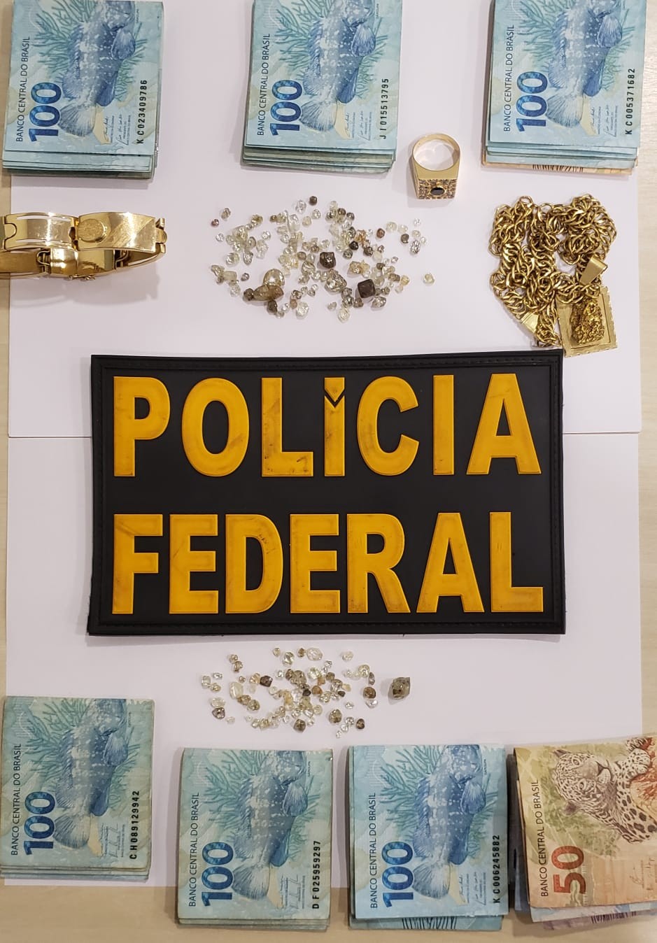 Homem é preso em flagrante ao transportar pedras de diamantes em Pimenta Bueno, RO