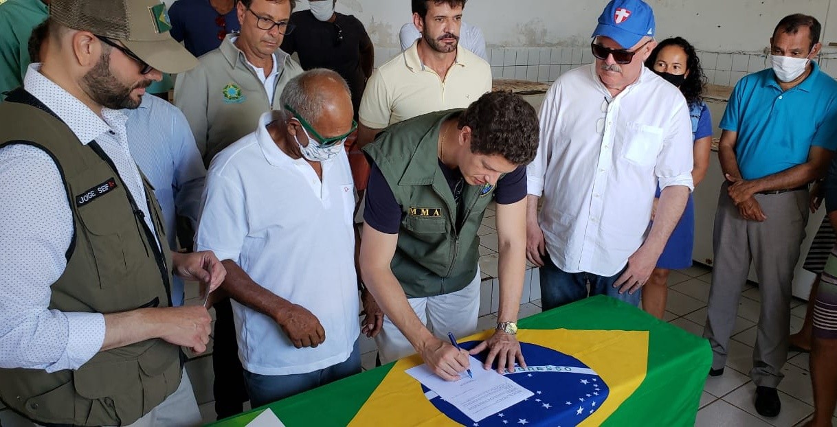 Governo de Pernambuco critica liberação de pesca da sardinha em Fernando de Noronha